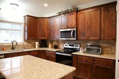 580 W Grandview Dr, Malad City, ID 83252 - Photo 15