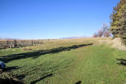 580 W Grandview Dr, Malad City, ID 83252 - Photo 9