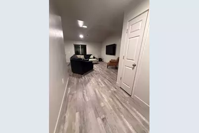 16 E Pioneer Dr, Moab, UT 84532 - Photo 3