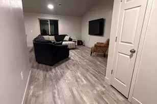 16 E Pioneer Dr, Moab, UT 84532 - Photo 3