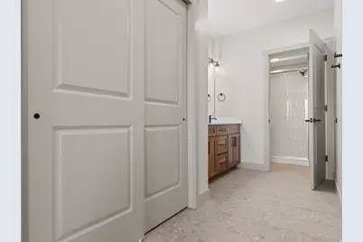 35 E 150 S #D301, Garden City, UT 84028 - Photo 17