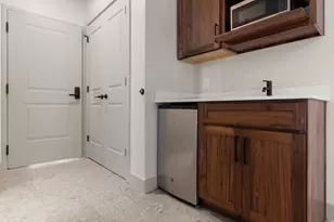 35 E 150 S, Garden City, UT 84028 - Photo 31