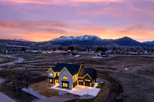 387 S 7900 E, Huntsville, UT 84317 - Photo 5