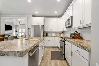 4948 W Beach Comber Way, South Jordan, UT 84009 - Photo 9