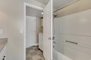 721 E Shading Ln, Draper, UT 84020 - Photo 23