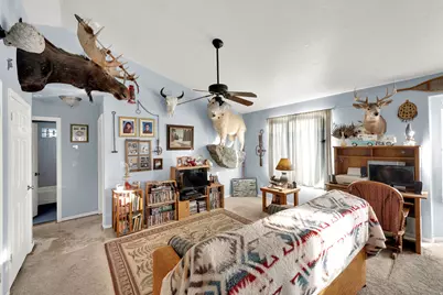 2126 E Autumn St, Eagle Mountain, UT 84005 - Photo 9