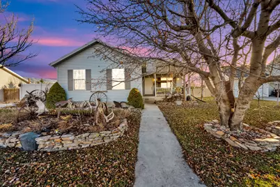 2126 E Autumn St, Eagle Mountain, UT 84005 - Photo 1