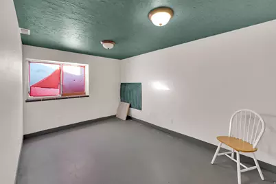 2126 E Autumn St, Eagle Mountain, UT 84005 - Photo 17