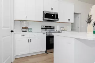 253 N 300 W, Preston, ID 83263 - Photo 13