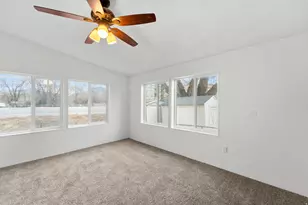 4967 S La Contessa Dr E, Salt Lake City, UT 84117 - Photo 21