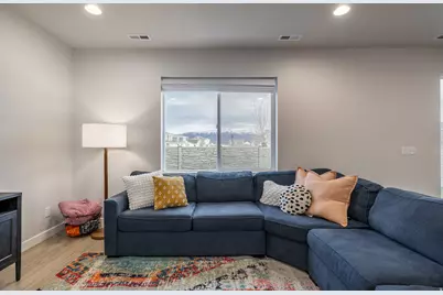 3231 S 2410 W, Syracuse, UT 84075 - Photo 17