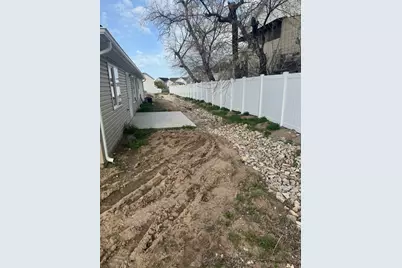 160 S 50 W, Clearfield, UT 84015 - Photo 3