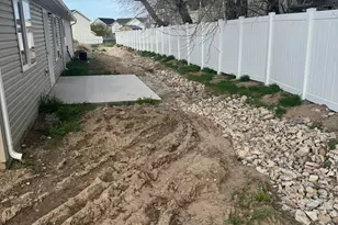 160 S 50 W, Clearfield, UT 84015 - Photo 3