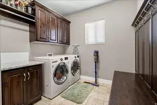 216 E 1370 S, Nephi, UT 84648 - Photo 33