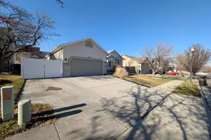 14138 S Crown Rose Dr, Herriman, UT 84096 - Photo 3