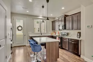 11386 S Okanogan Ln, South Jordan, UT 84009 - Photo 7