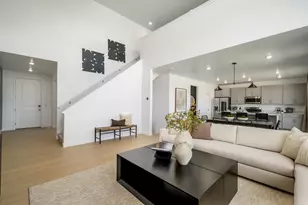 2076 E Hummingbird Dr, Eagle Mountain, UT 84005 - Photo 9