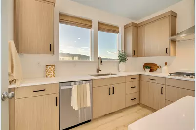 838 S Adams Way #201, Grantsville, UT 84029 - Photo 5