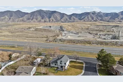 160 Country Club Dr, Stansbury Park, UT 84074 - Photo 33