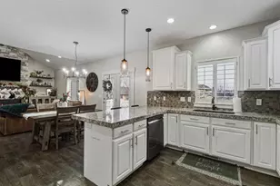 10333 S Wapati Moon Pl, South Jordan, UT 84095 - Photo 11