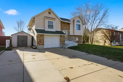 1411 W 570 N, Clinton, UT 84015 - Photo 3