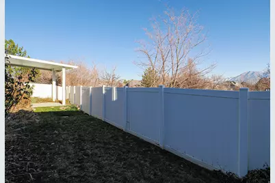 10027 S Remembrance Ln, South Jordan, UT 84095 - Photo 7
