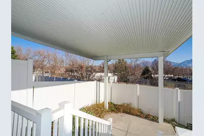 10027 S Remembrance Ln, South Jordan, UT 84095 - Photo 9