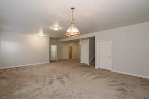 10027 S Remembrance Ln, South Jordan, UT 84095 - Photo 37