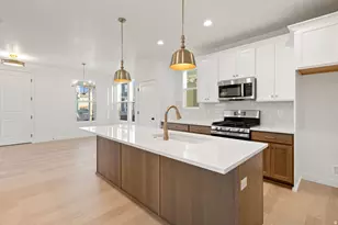 7043 W Lake Ave, South Jordan, UT 84009 - Photo 5