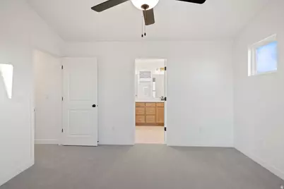 7043 W Lake Ave, South Jordan, UT 84009 - Photo 13