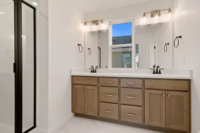 7043 W Lake Ave, South Jordan, UT 84009 - Photo 15