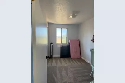 280 W Uranium Dr, Monticello, UT 84535 - Photo 23