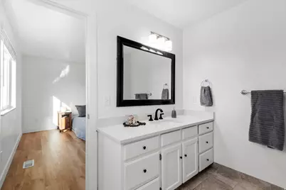 8246 S Creekwood Cir, West Jordan, UT 84088 - Photo 27