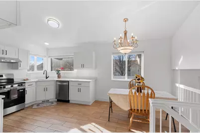 8246 S Creekwood Cir, West Jordan, UT 84088 - Photo 13