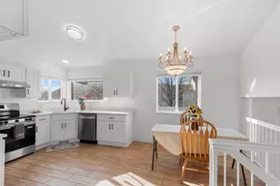 8246 S Creekwood Circle, West Jordan, UT 84088 - Photo 13