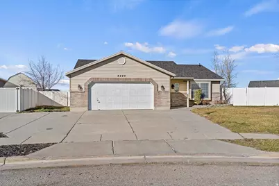 4240 W 5300 S, Roy, UT 84067 - Photo 3