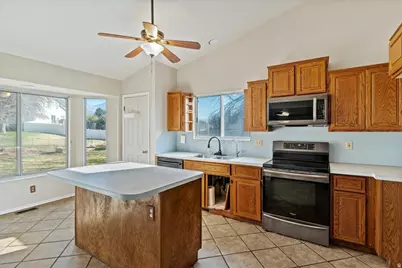 256 E 425 S, Kaysville, UT 84037 - Photo 11