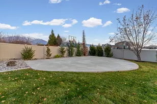 375 W Paddock Ln, Kaysville, UT 84037 - Photo 71
