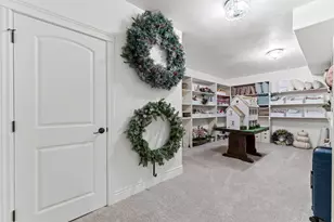 375 W Paddock Ln, Kaysville, UT 84037 - Photo 49