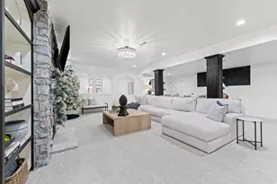 375 W Paddock Ln, Kaysville, UT 84037 - Photo 55