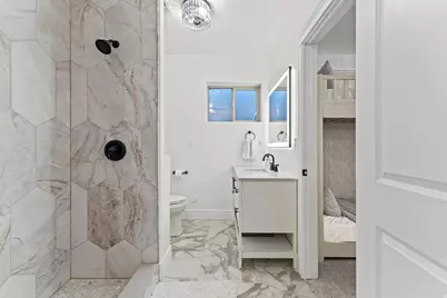 375 W Paddock Ln, Kaysville, UT 84037 - Photo 9