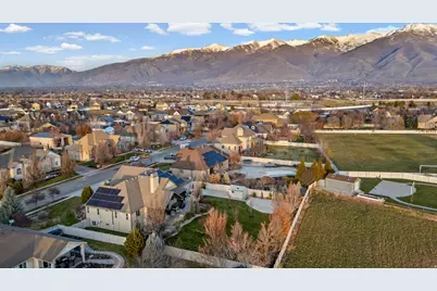 375 W Paddock Ln, Kaysville, UT 84037 - Photo 81