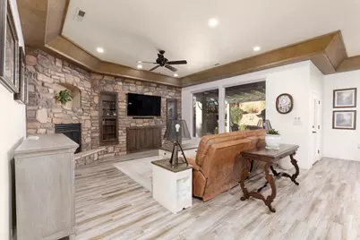 1537 N Black Lion Rd, Washington, UT 84780 - Photo 7