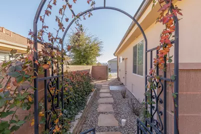 1537 N Black Lion Rd, Washington, UT 84780 - Photo 43