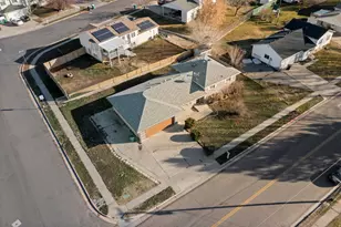 5260 S 2700 W, Roy, UT 84067 - Photo 5