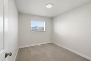 5751 S Dynasty Oaks Cir W, Taylorsville, UT 84129 - Photo 11