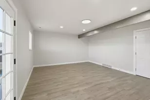 5751 S Dynasty Oaks Cir W, Taylorsville, UT 84129 - Photo 9