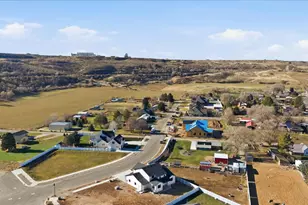 1042 E Lester Dr S, South Weber, UT 84405 - Photo 53