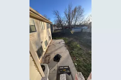 2219 N 2475 W, Clinton, UT 84015 - Photo 17