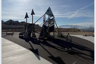 4863 N Shady Bend Ln, Lehi, UT 84043 - Photo 29